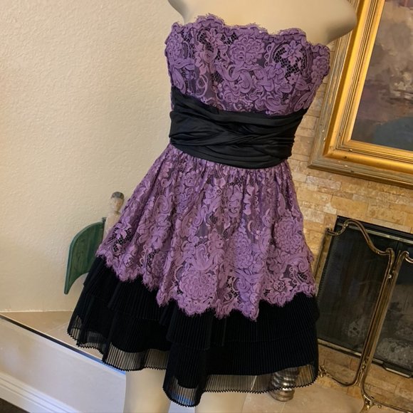 Betsey Johnson Dresses & Skirts - BETSEY JOHNSON Party Dress